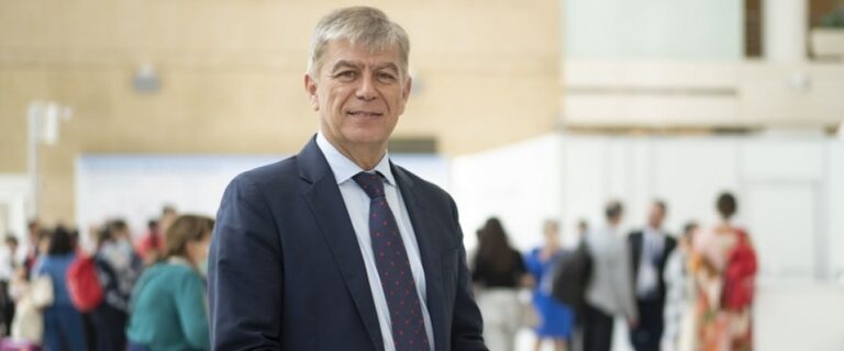 Dermomedic - Entrevista al Dr. López Estebaranz en periódico DIRIGENTES Digital