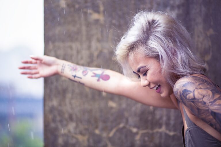 Dermomedic - ¿Cómo tatuarnos de manera segura?